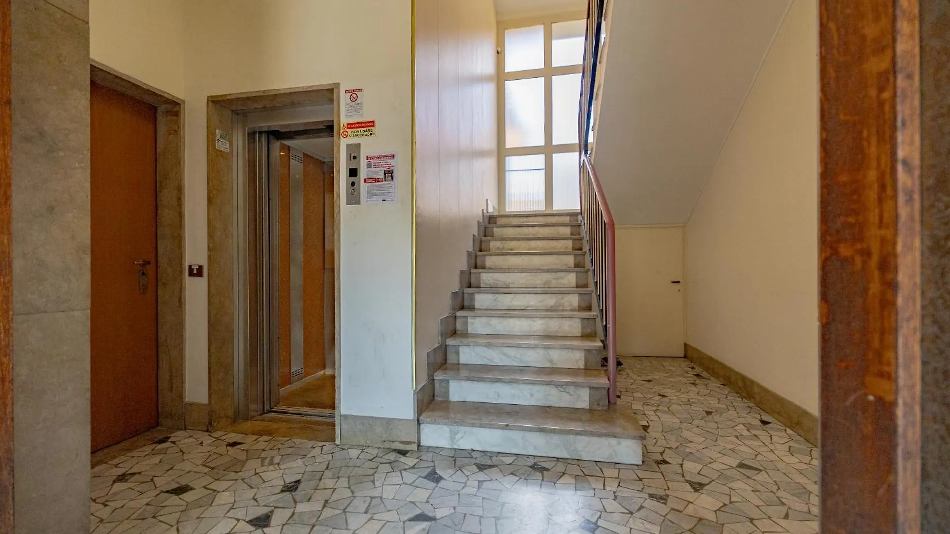 Luxury Room - 1 Mailand 0*,  Italien